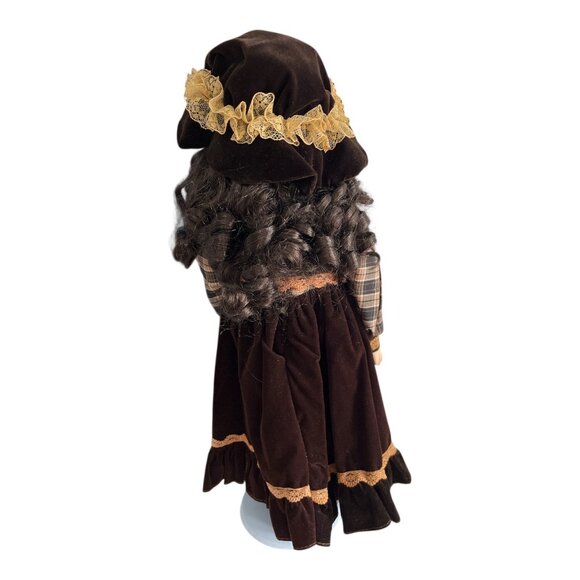 Knightsbridge Collection Porcelain Doll by J. Steventon Ltd with Stand, Box & Ce - Picture 4 of 9